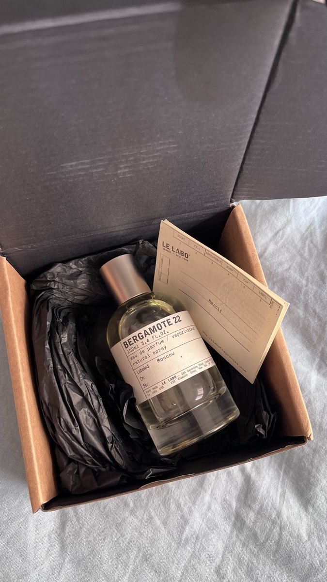 Le Labo Profumi & Eau de Toilette: Le Labo - Bergamote 22 - 100ml – Usato da Luzern venduto da Calidru 1