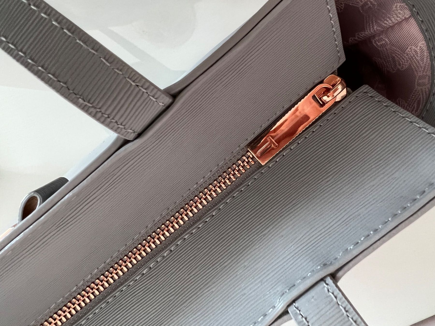 Ted Baker Borse da donna: Ted Baker Handtasche (grau) – Nuovo (secondo la descrizione) da Eichberg venduto da Lolapop18 6