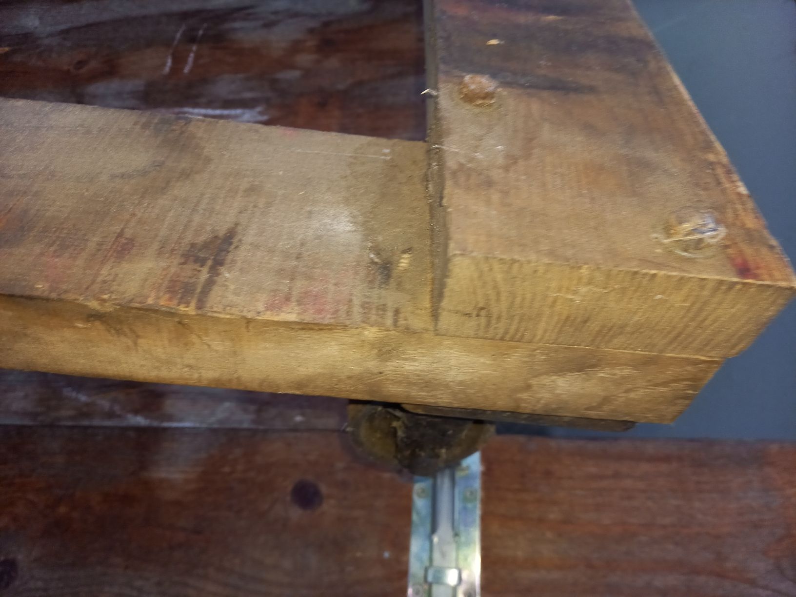 Altro per stoccaggio & trasporto: Holzrahmen mit 4 Rollen – Usato da Galgenen venduto da Allerlei8854 7