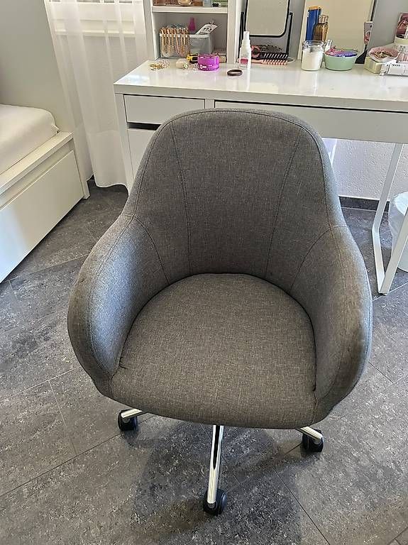 Letti: Bett / Schrank/ Tisch – Usato da Emmen venduto da doresa-3 3