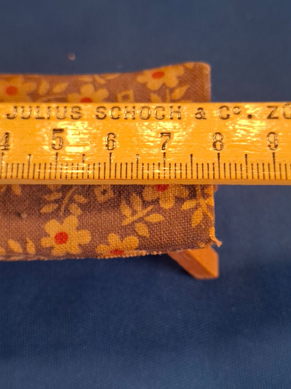 Case e mobili per bambole: Puppenhaus Vintage Hocker 1960er – Usato da Schlieren venduto da Svenja7 7