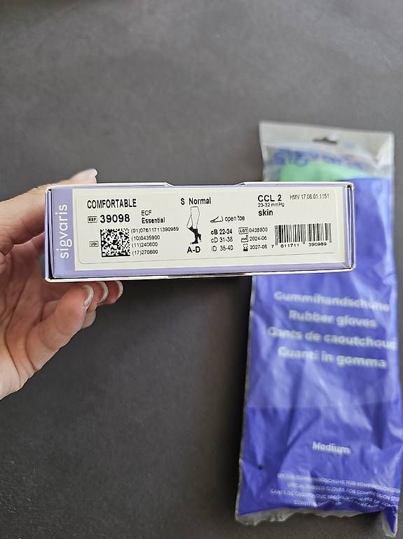 Strümpfe & Strumpfhosen: Stützstrümpe – Gebraucht aus Basel von Aengeli810 1