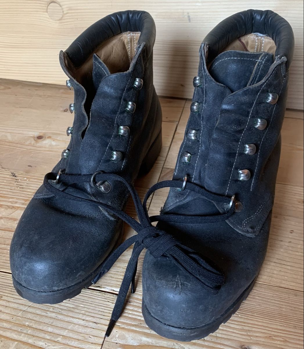 Schweizer Armee Scarpe da uomo: Gebirgsschuhe der CH Armee Grösse 41/5 – Usato da Goldingen venduto da Bergler012 2