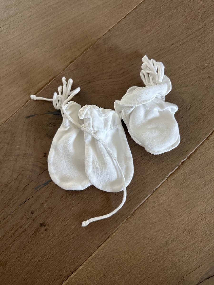 Guanti: Handschuhe für Babys – Usato da Herzogenbuchsee venduto da GyK87