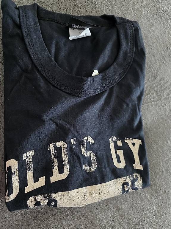 T-shirt: GOLDS GYM GRÖSSE L – Usato da Reitnau venduto da cuorematto01