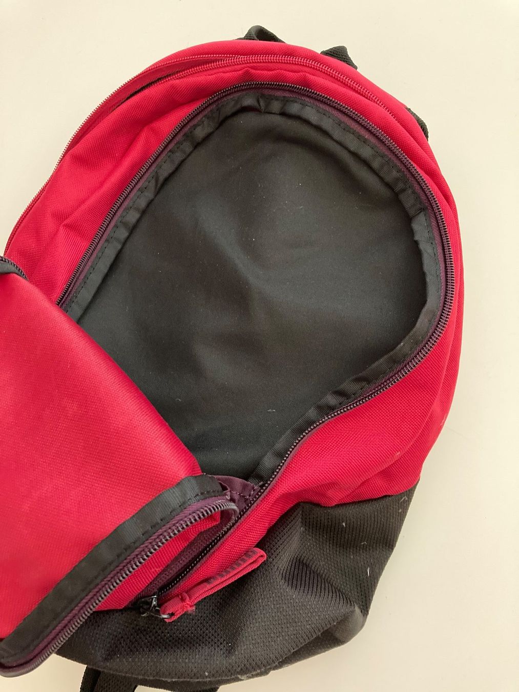 Puma Borse & Zaini: Puma Rucksack rot schwarz gebraucht – Usato da Buttisholz venduto da Bellabusi 1
