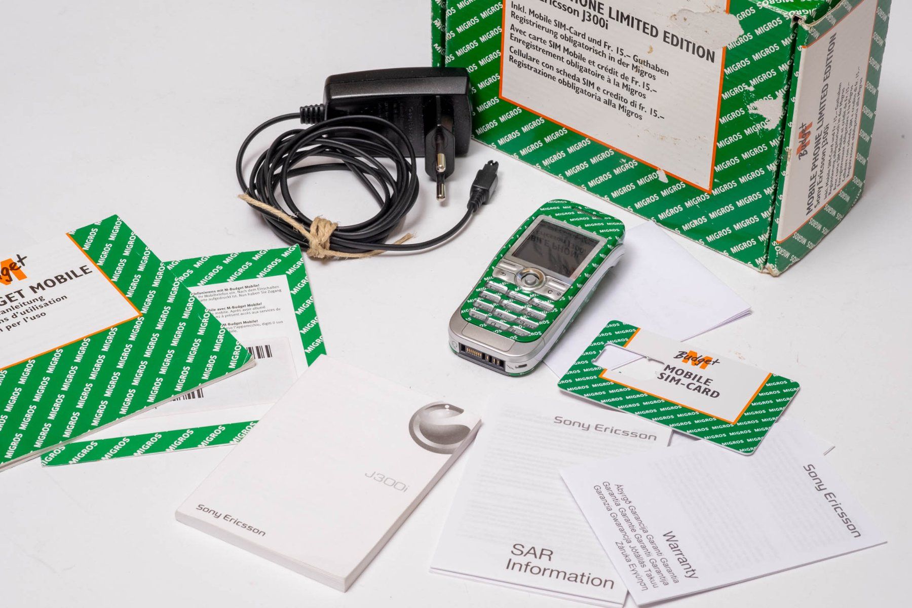 M-Budget - Sony Ericsson J300i - Excellent état esthétique (Gebraucht ...