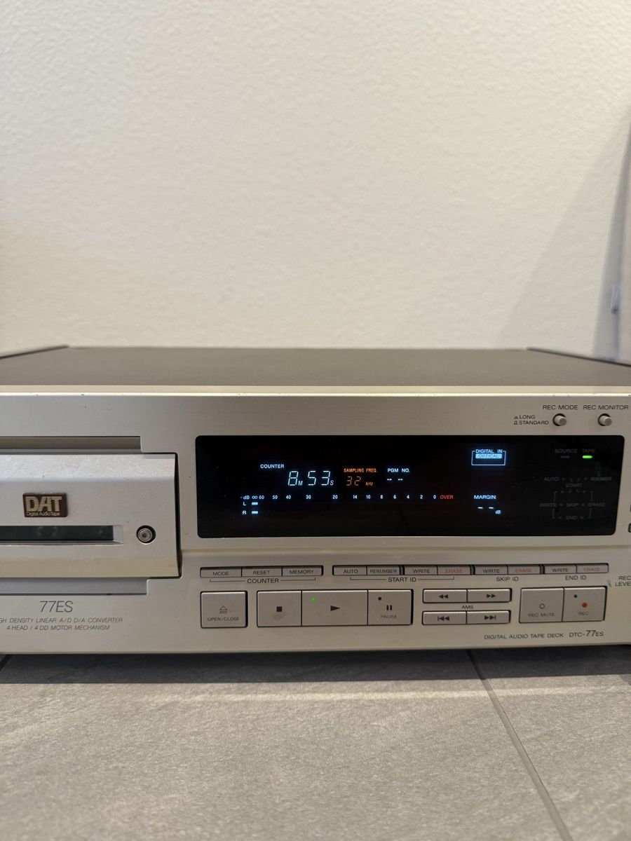 Sony Registratori: Sony DTC 77 ES DAT Recorder gebraucht holzseiten – Usato da Muttenz venduto da dav_t52f 5