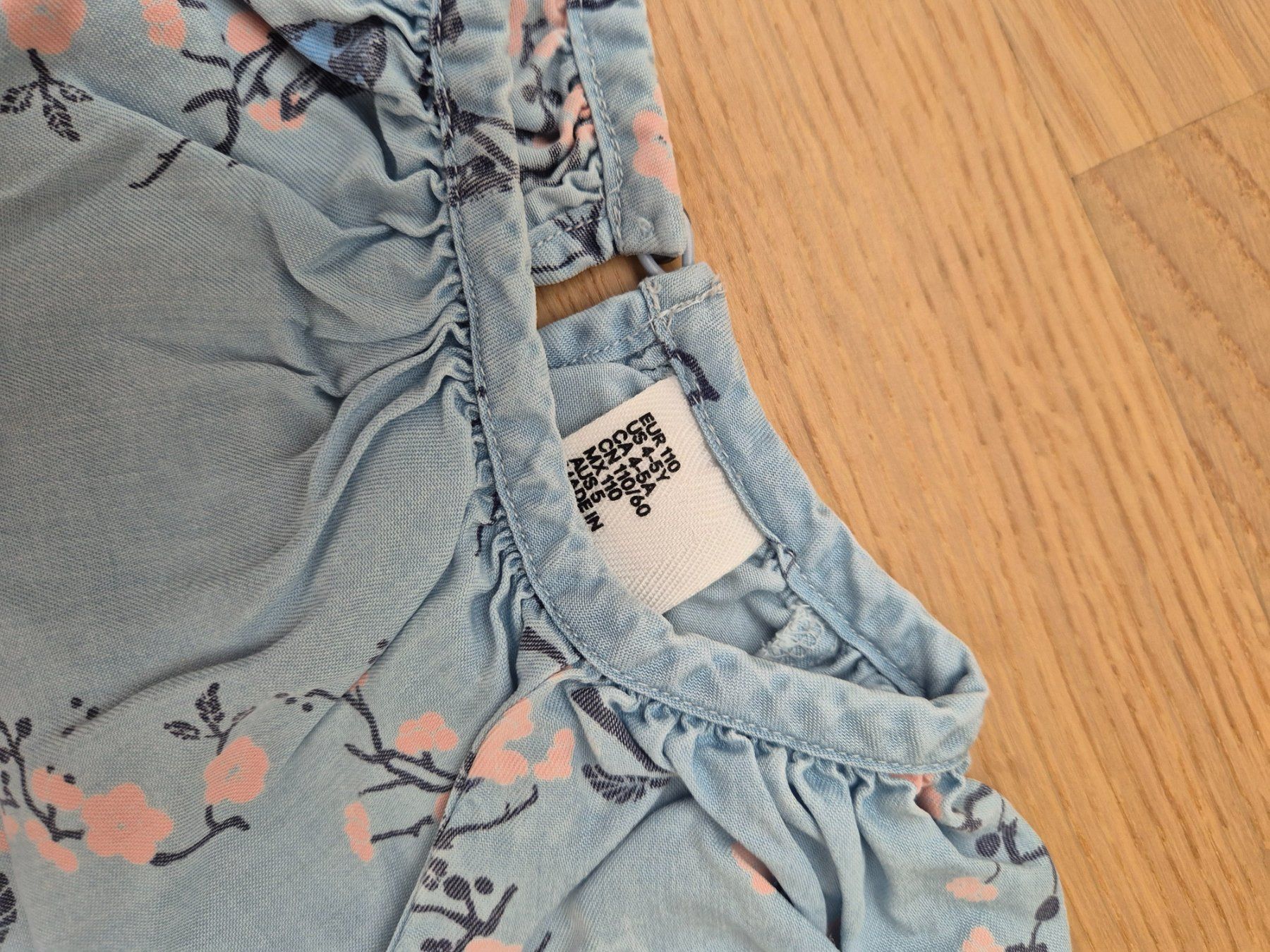 H&M Blusen, T-Shirts & Tops: 2x Sommer Top H&M Grösse 110 – Gebraucht aus Pfäffikon SZ von Ka6ka 1
