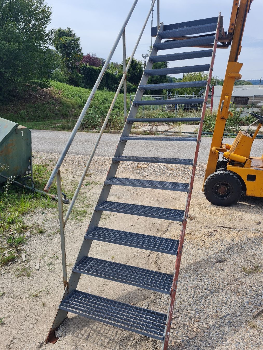Treppen: Stahltreppe Massiv  – Gebraucht aus Bubendorf von meda0404
