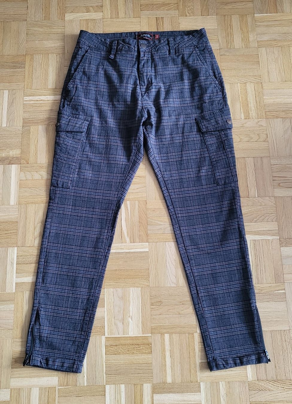 Jeans: SUBLEVEL Karo Cargohose Gr.31 – Nuovo e nell'imballaggio originale da Zürich venduto da El17an