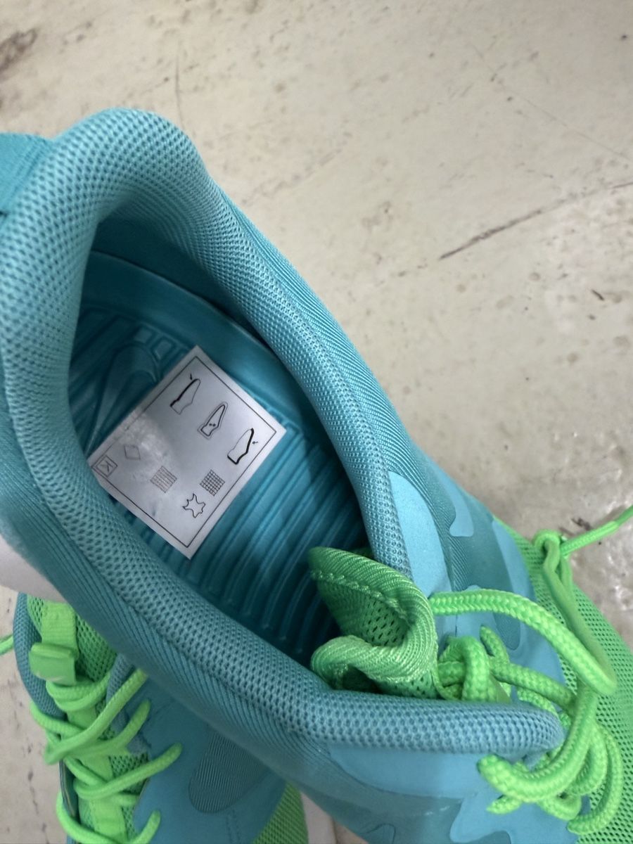Nike Scarpe da uomo: Baskets Nike vert et bleu turquoise état correct bon – Nuovo (secondo la descrizione) da Lausanne venduto da ordinaire 1