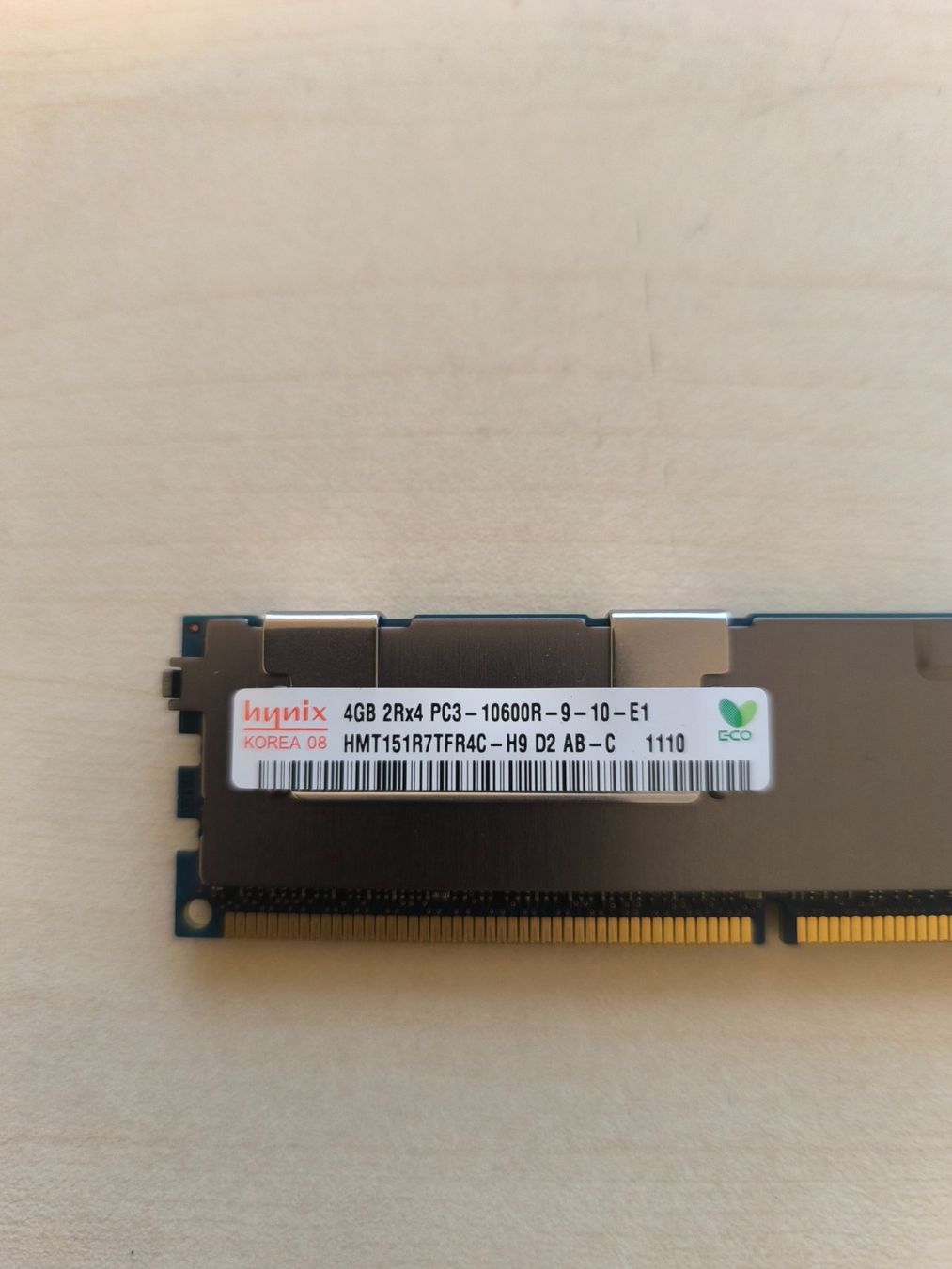 Dell Server: 4GB PC3-10600R ECC / Dell Server / HMT151R7TFR4C – Usato da Böbikon venduto da Mondi2 2