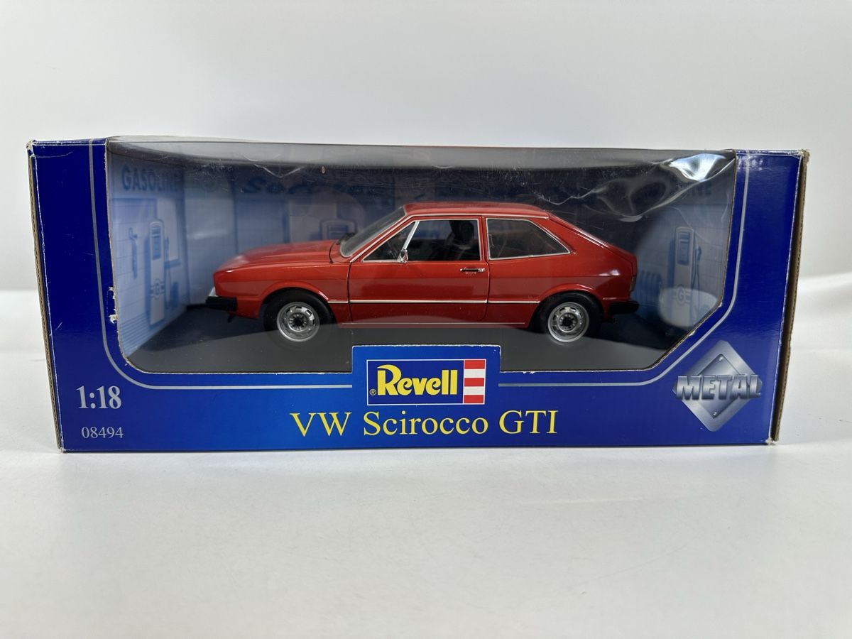Revell Voitures modèles: Volkswagen VW Scirocco GTI 1:18, inkl. OVP, REVELL – Neuf (Voir description) à Zofingen par rf9_x2xt 9