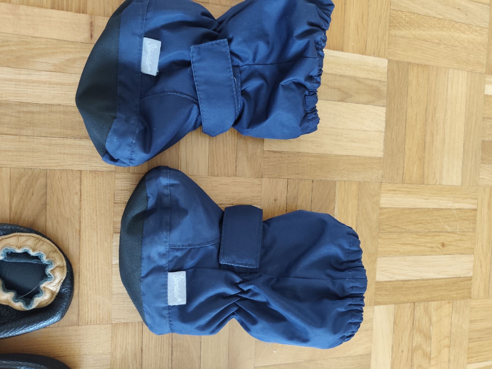 Schuhe für Jungen: füsslinge und lederfinkli – Gebraucht aus Muttenz von Hermesvonthan 1