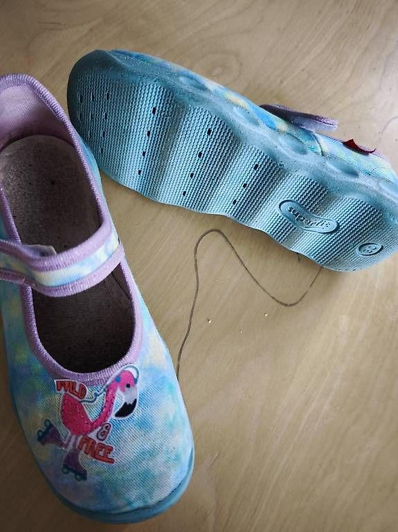 Scarpe per ragazze: Superfit Hausschuhe Grösse 30 – Usato da Wabern venduto da hilap 1
