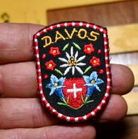 VINTAGE Badge DAVOS nos ST. GALLER STICKEREI klein wappen