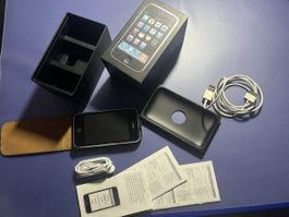 Klassisches iPhone 3G - Sammlerstück mit Zubehör
