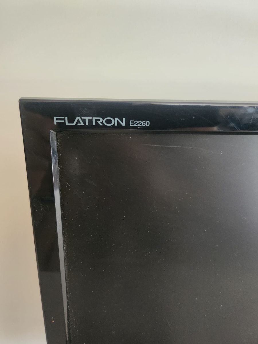 Monitor: LG Bildschirm  51 x 30cm – Usato da Oberurnen venduto da jasmin2fel 1