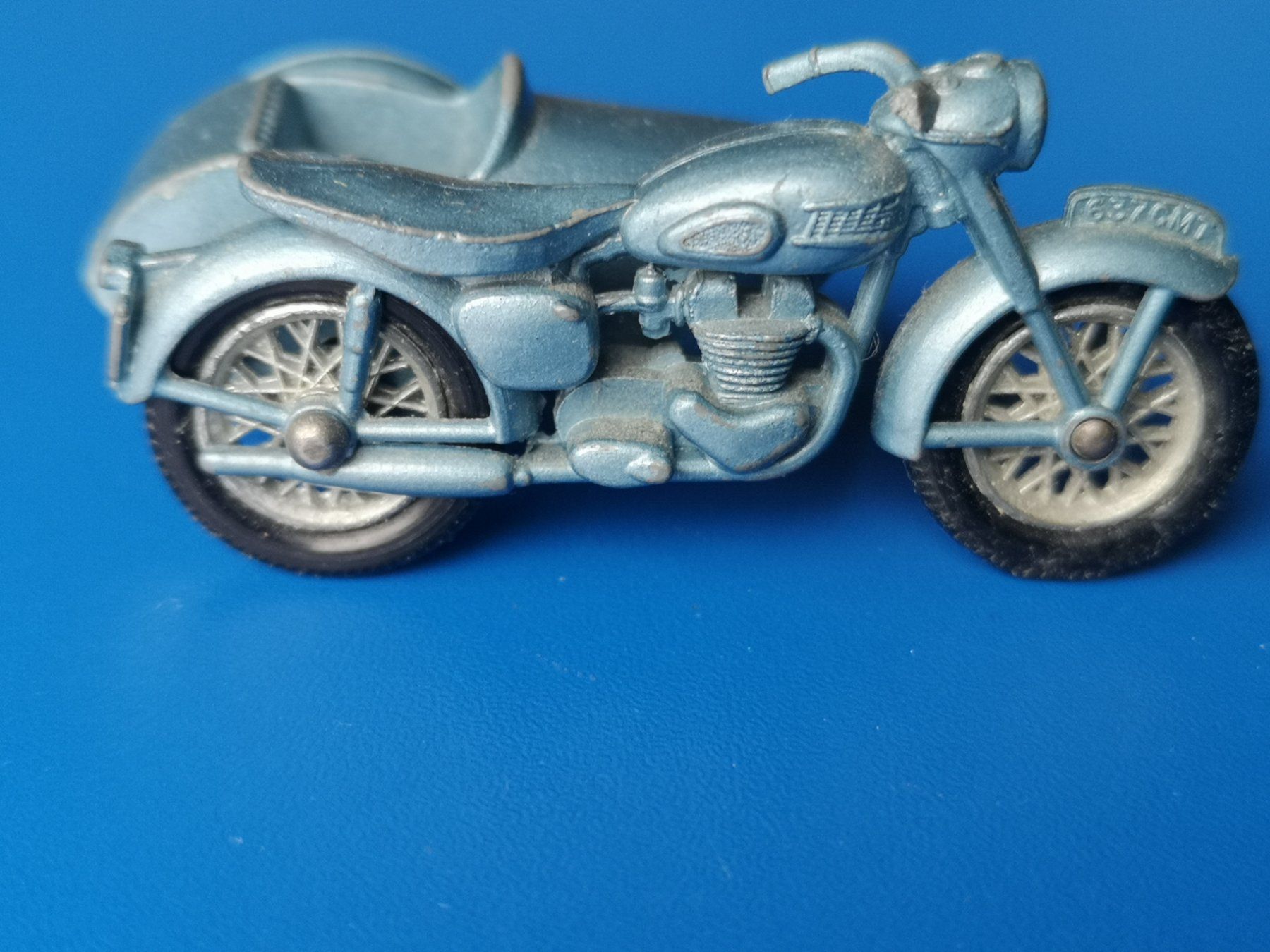 Lesney Modellautos: Jaguar MK10 & Triumph BY LESNEY – Gebraucht aus Schaffhausen von Leveron13 9