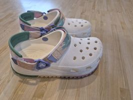 Sabots Crocs blancs taille W5 multicolore usagé