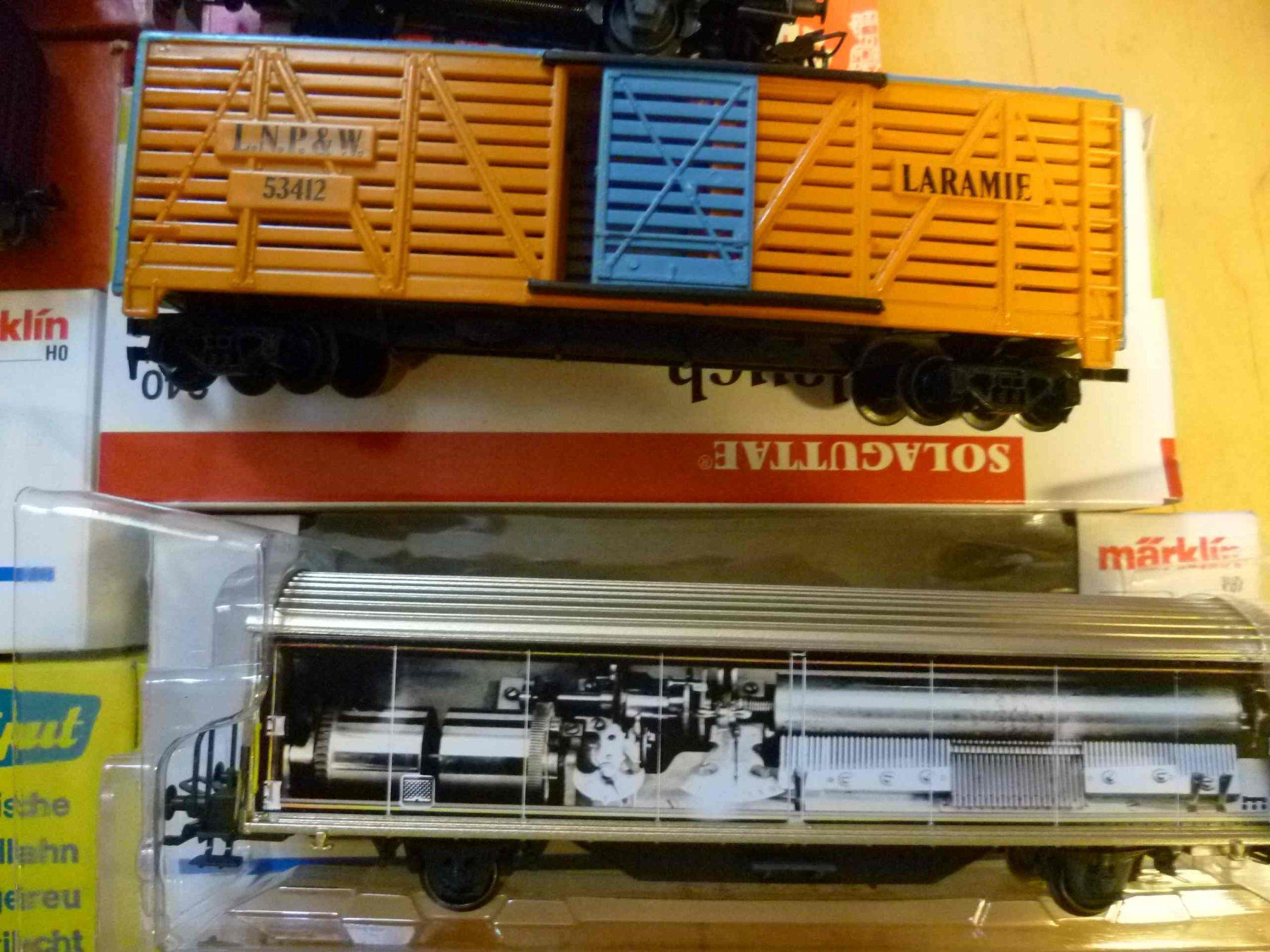 Modelleisenbahnen: Lot Güterwagen 12 Stk. H0 DC – Gebraucht aus Rickenbach BL von umro11 1