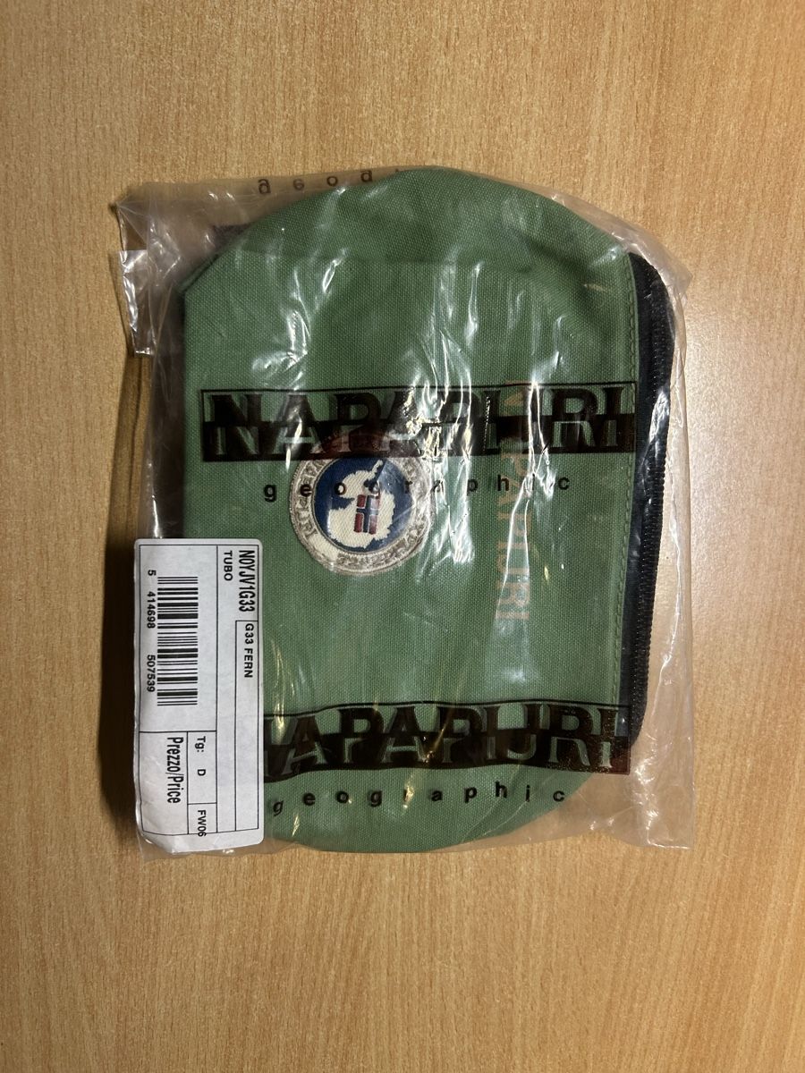Astucci : Vendo astuccio Napapjiri verde – Nuovo e nell'imballaggio originale da Rivera venduto da ValeShop