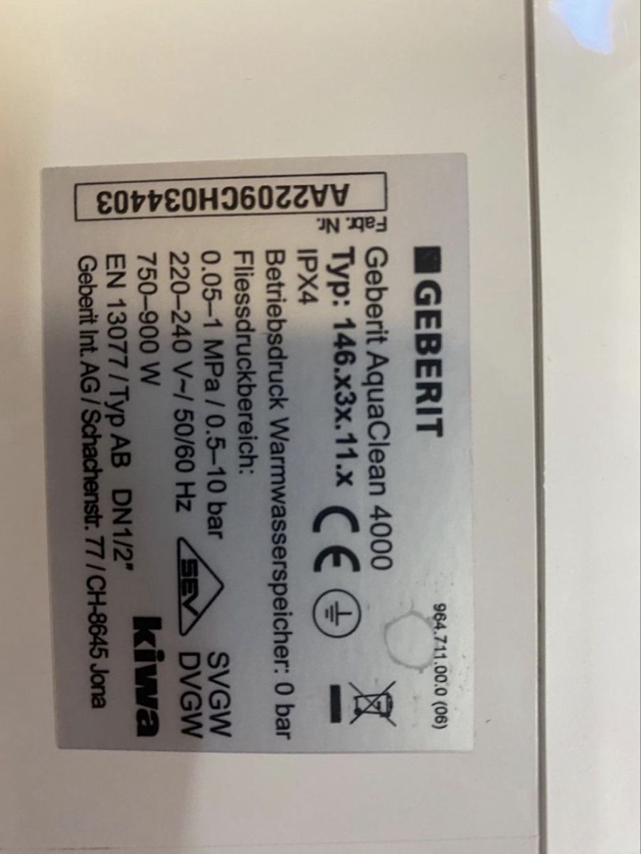 Docce: Geberit dusch wc Deckel 4000 – Usato da sargans venduto da arbon- 4