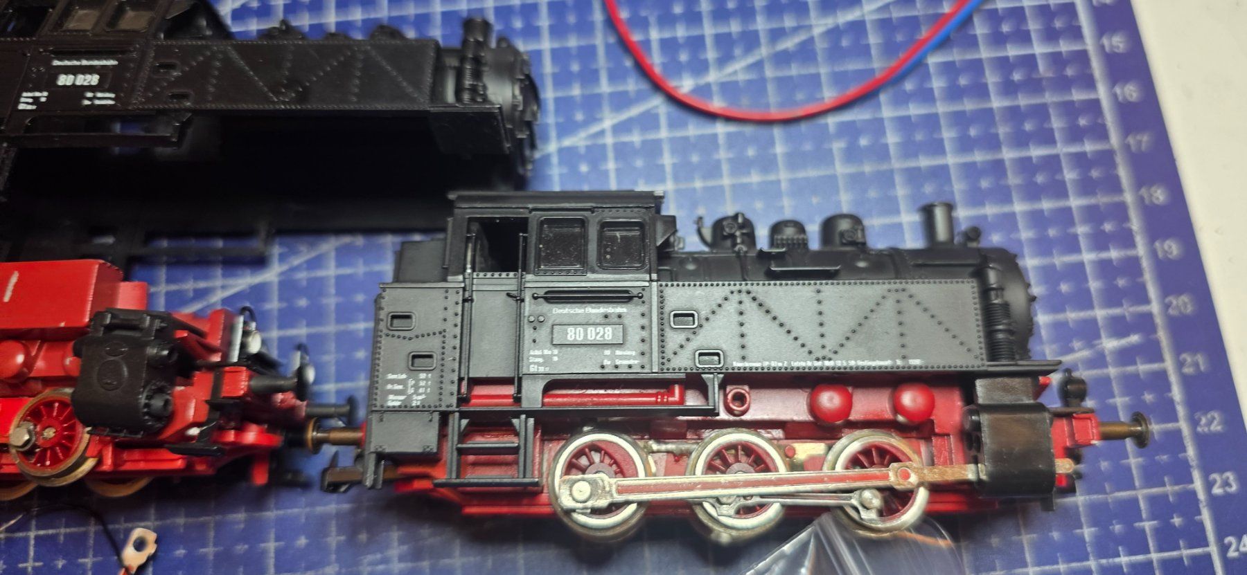 Roco Modelleisenbahnen: Roco DB80 028 HO/DC Ersazteile – Gebraucht aus Hochfelden von Danizh0 1