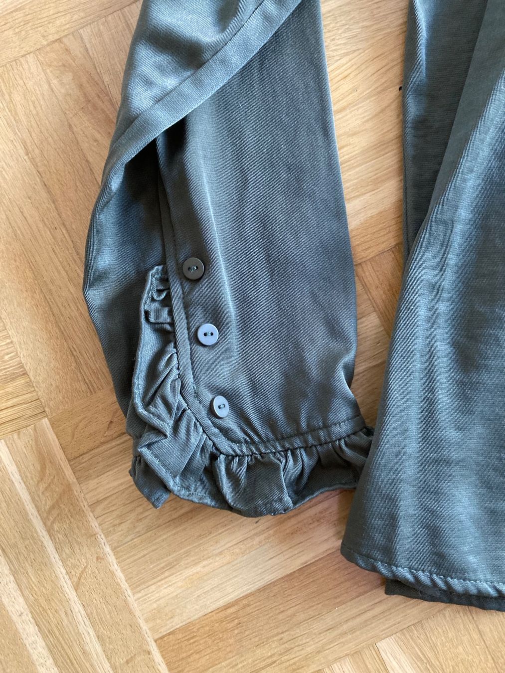 Camicette: Bluse – Usato da Muttenz venduto da and_dx9w 2