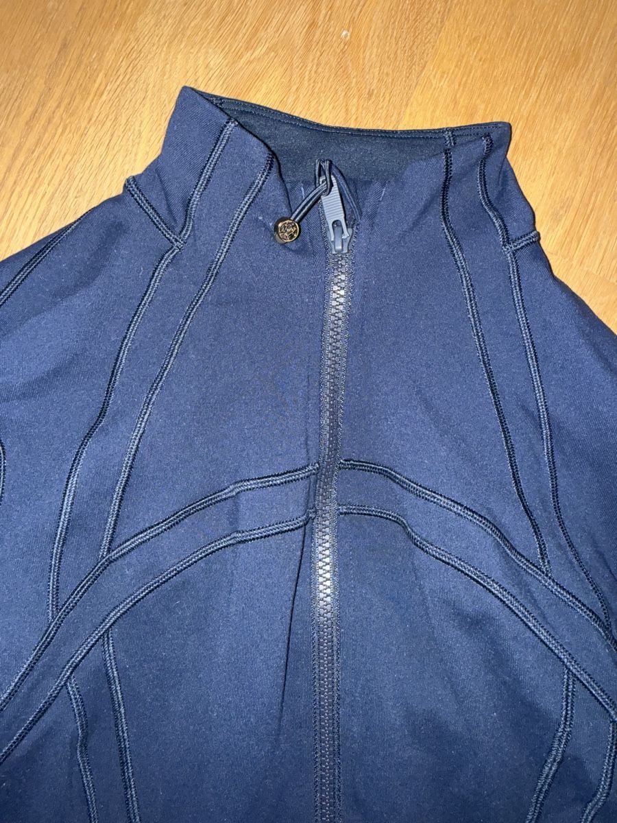 Lululemon Jacken: Lululemon Define Navy Jacket – Gebraucht aus Bottmingen von Itsclaire 7