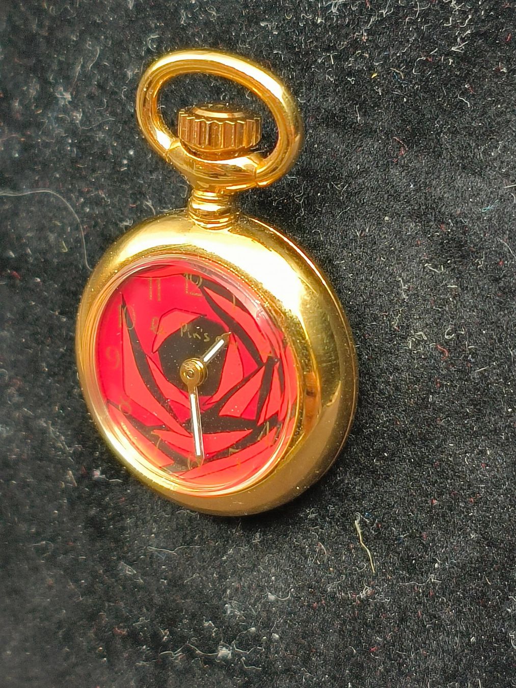 Orologi: Pin's Oly – Usato da La Chaux-de-Fonds venduto da curtitswisswatches 3