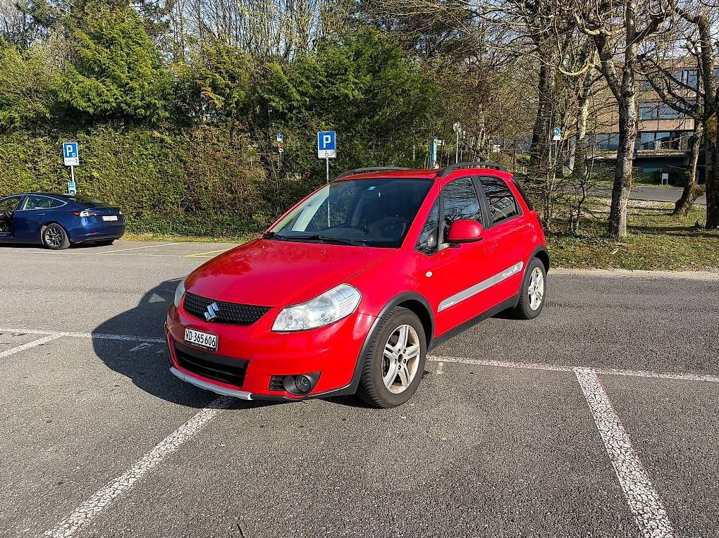 Suzuki Automobili: Suzuki 4x4 automatique – Usato da Pully venduto da aleksandraheld