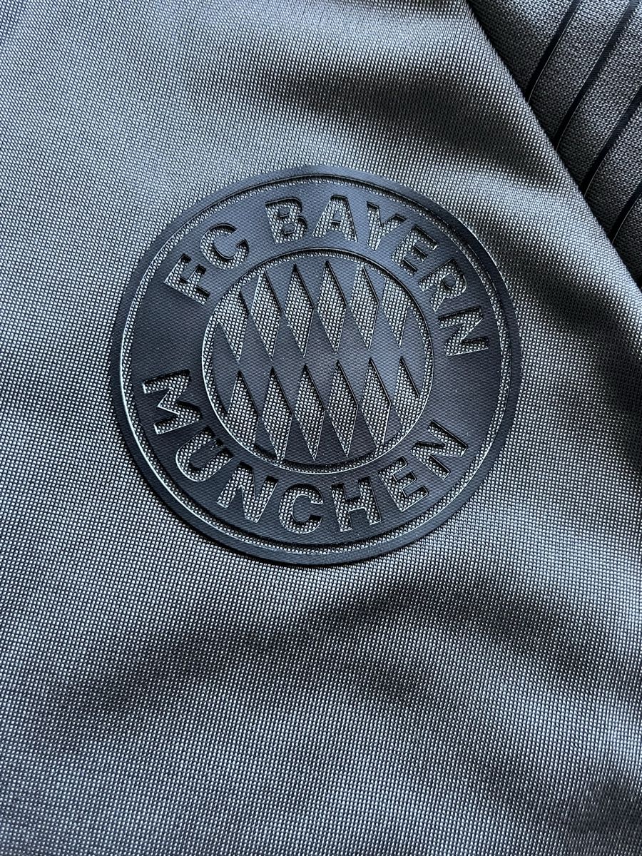 Bayern München Jacken: Jacket Bayern München  – Neu und originalverpackt aus Chambésy von Louwall_football 1