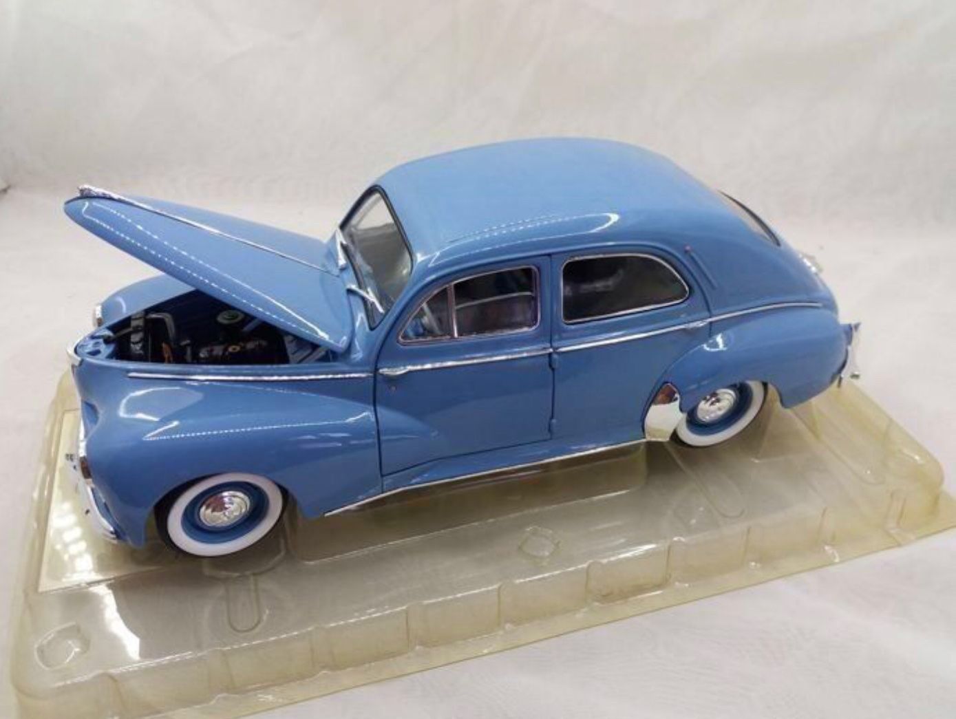 Peugeot Modellini d'auto: Peugeot 203 - 1/18 – Nuovo (secondo la descrizione) da Wohlen AG venduto da PrivatSammlung 2