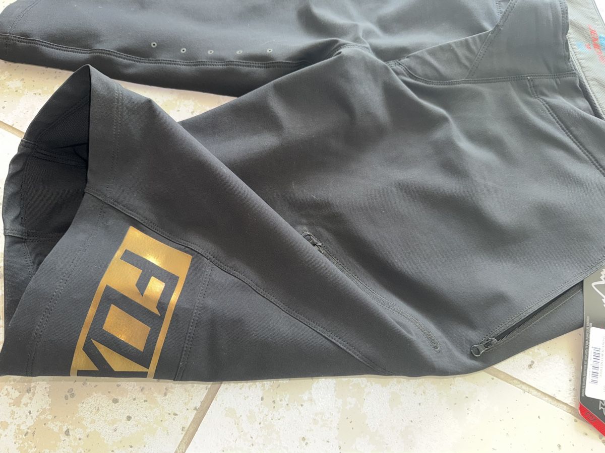 Pantaloni: Bike Hose FOX 38 neu – Nuovo (secondo la descrizione) da Dornach venduto da samuti 3