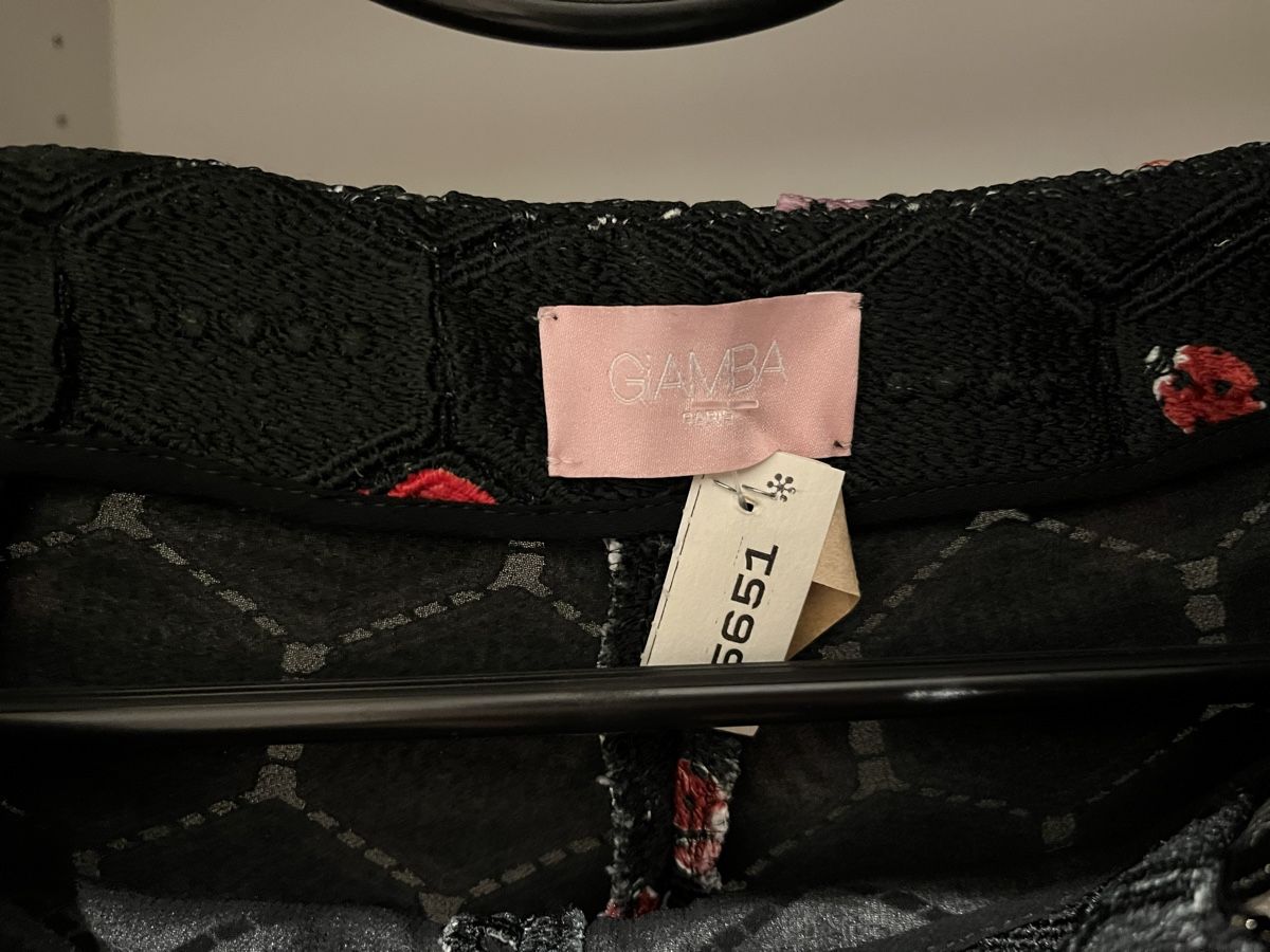 Pantaloni: Stylish Gamba Shorts with Lips Print, Gr. 34 – Nuovo (secondo la descrizione) da Planken venduto da R4gskL7 2