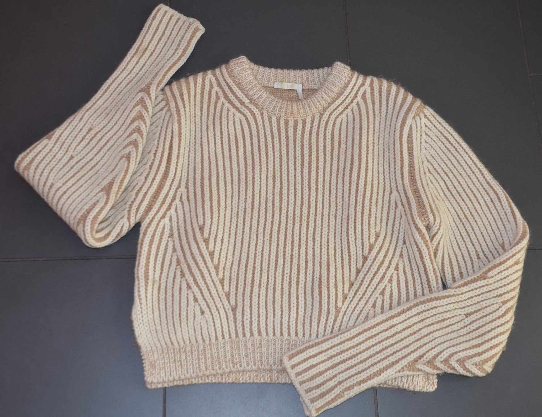 Chloé Pullover & Sweatshirts: Chloé Pullover / Pull .S – Gebraucht aus Collonges von arashee 1