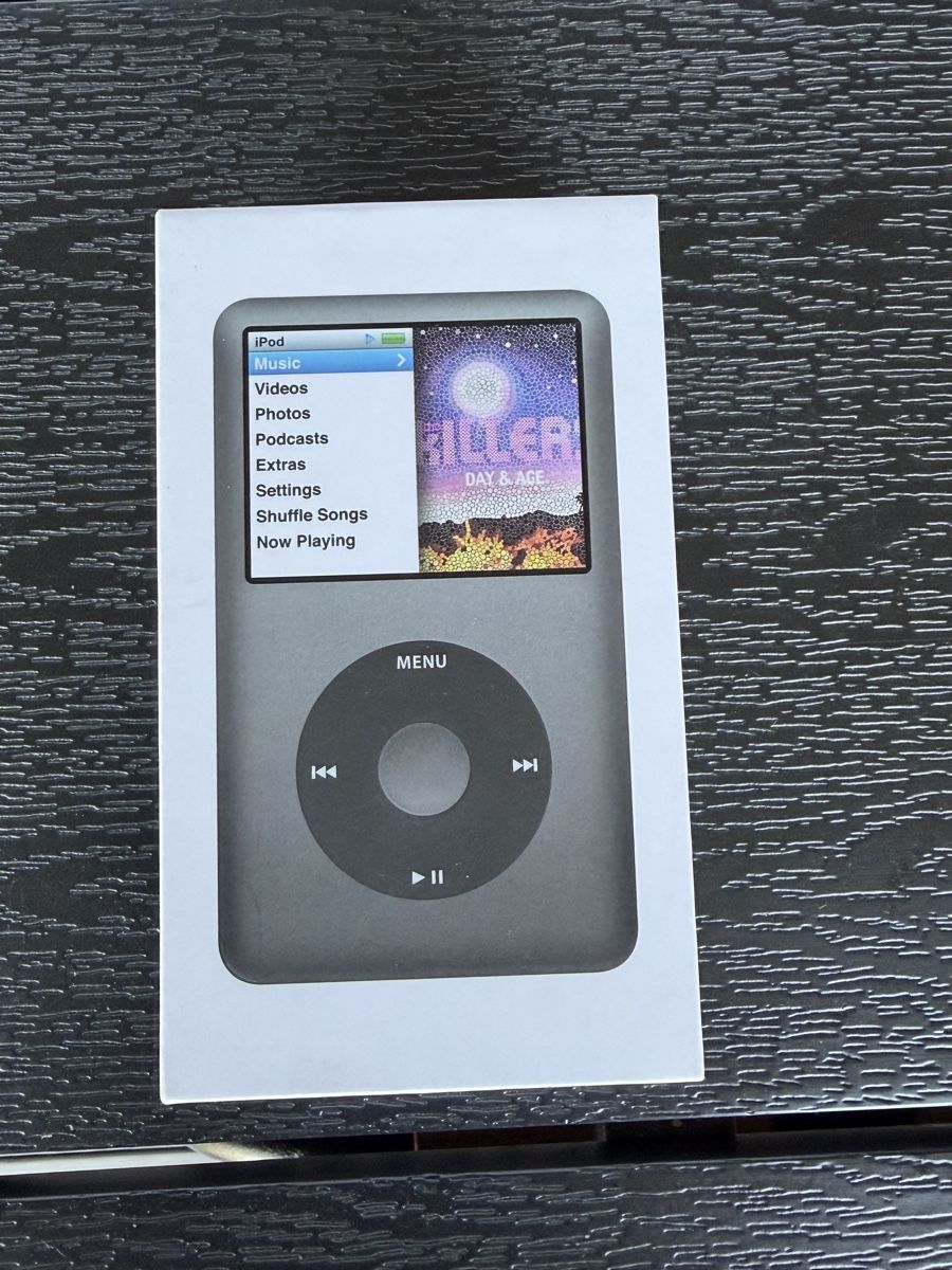 Apple Tragbarer Mediaplayer: IPOD Classic160GB – Gebraucht aus Zürich von Chio4 2