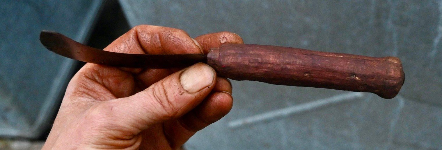 Tutti gli attrezzi: ANTIKE Handsichel Länge ca. 19cm - MUTEL À DAMPARIS – Usato da Pfaffhausen venduto da mono_rec 9