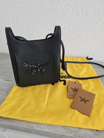 MCM Tasche Mini schwarz Leder NEU mit Etiketten und Beutel