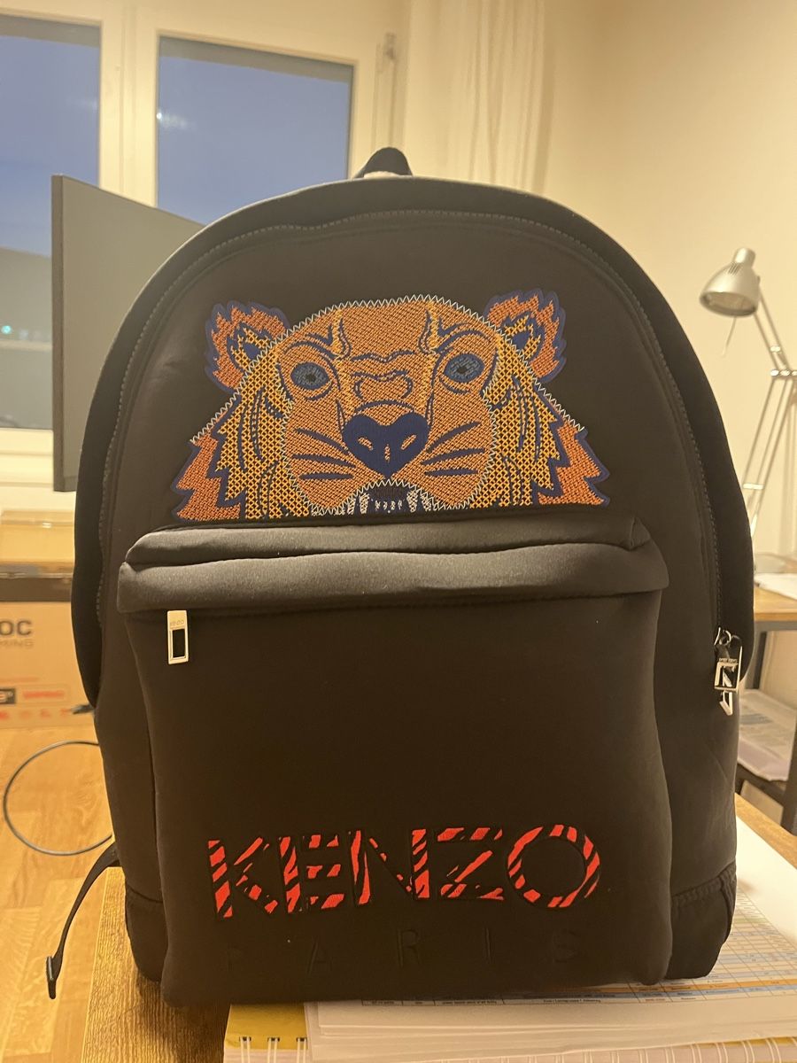 Kenzo Rucksäcke: Original Kenzo Backpack – Gebraucht aus Luzern von liy_5vw5