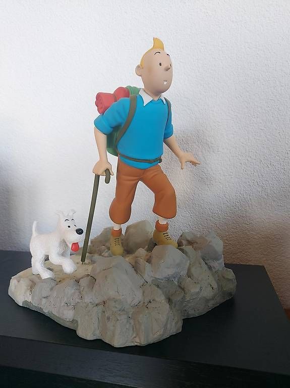 Statuette: Figurine Tintin en randonnée – Usato da Riaz venduto da Pidouille