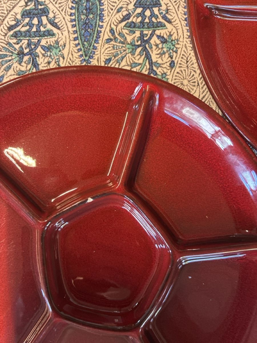 Assiettes: 6 Teller für  Raclette oder Servierteller rot Keramik – D'occasion à Theilingen par maidjam 1