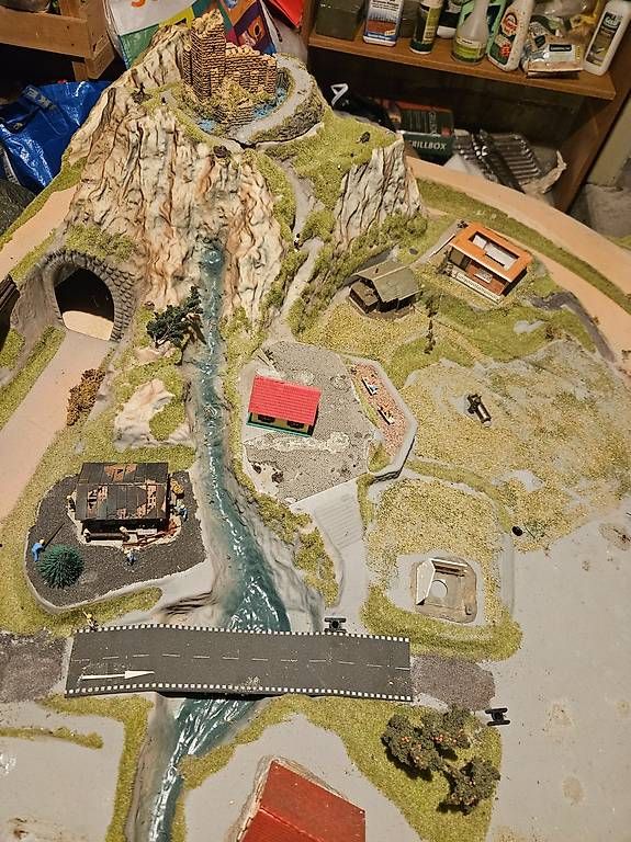 Modellini di ferrovie: H0 Modellbahn Gelände – Usato da Aarau venduto da PanicInTheKernel 2