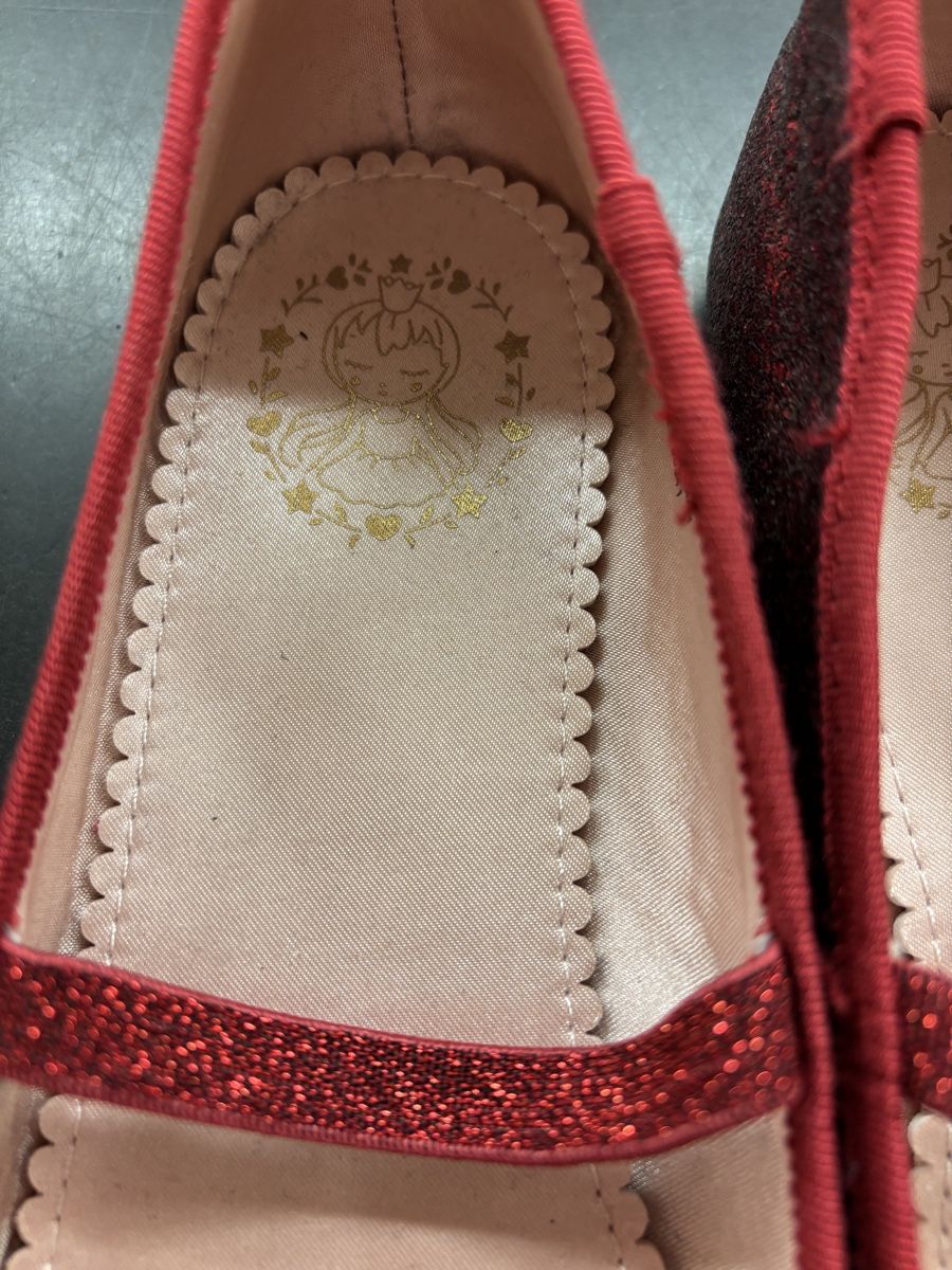 H&M Scarpe per ragazze: Glitzer Ballerinas rot, Grösse 33 – Usato da Büren an der Aare venduto da Nikito2001 4