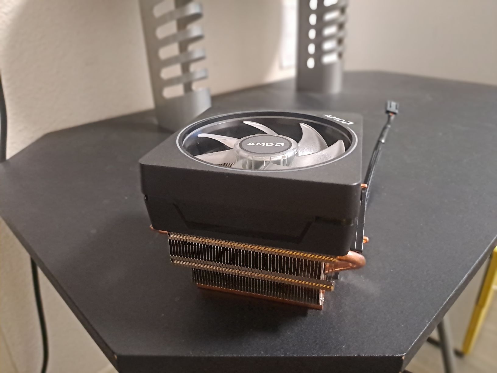 Amd Elektronikbauteile: Wraith Prism CPU Cooler – Gebraucht aus Altdorf UR von boh_wk8r