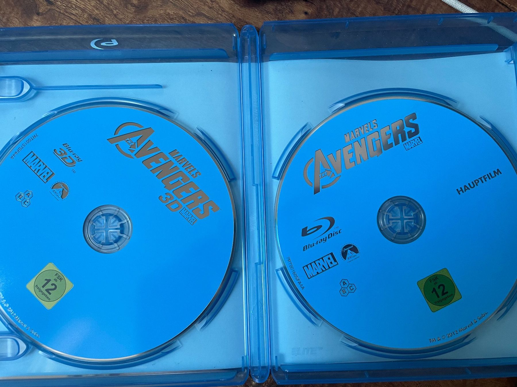 Tous les DVDs: Avengers 3D (blu-ray) – Neuf avec emballage d'origine à Vevey par c_lathion 1