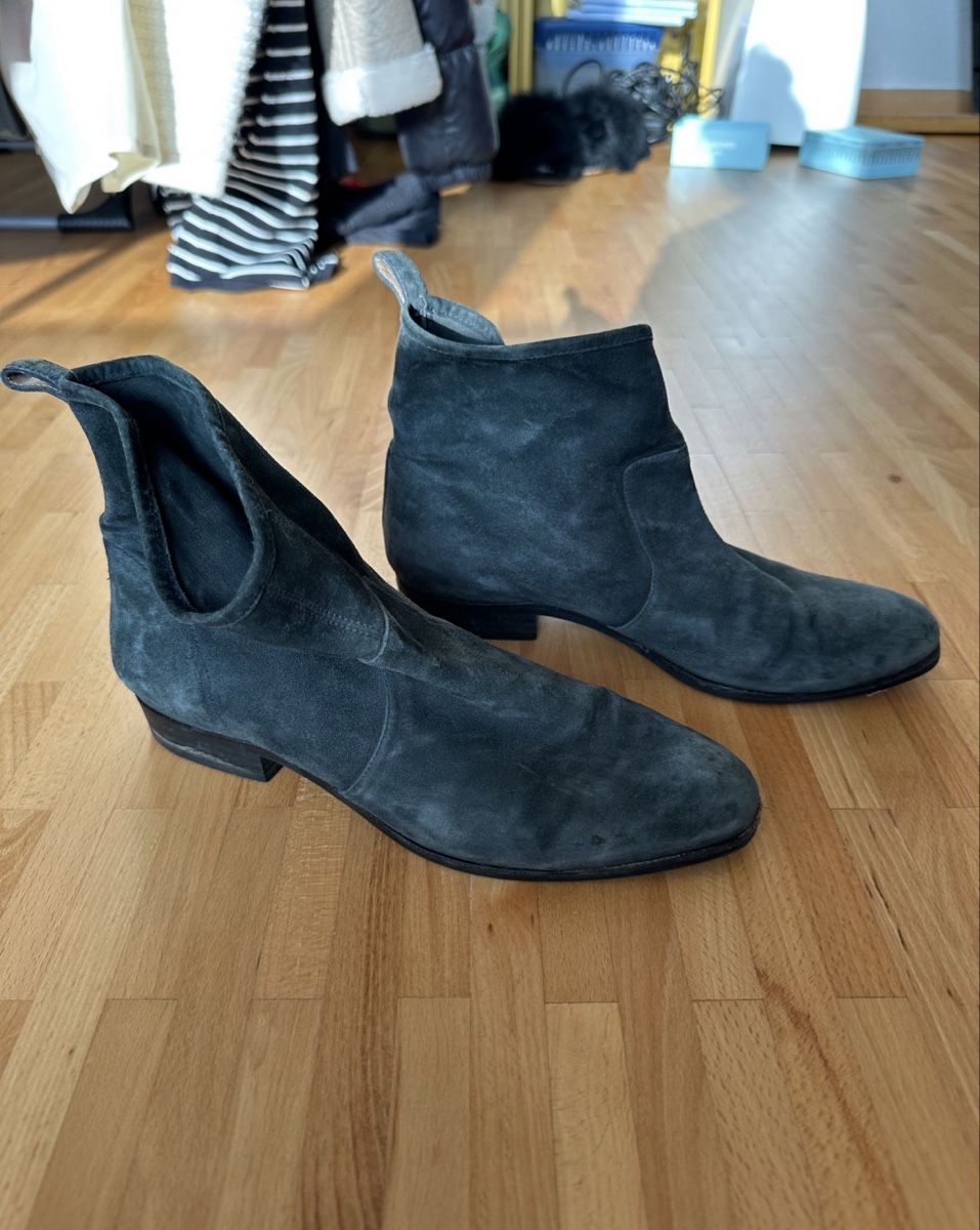 Chaussures femmes: Boots suede grey size 37.5  – D'occasion à Luins par vvs_7kqr 3