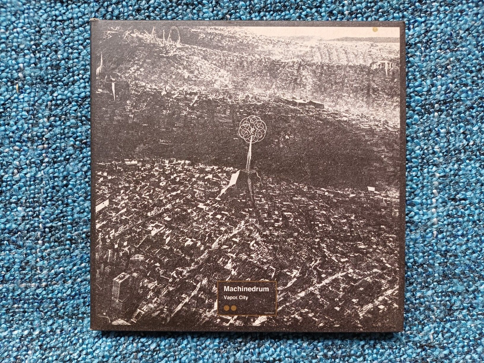 CD: Machinedrum "Vapor city" CD digipack – Usato da Begnins venduto da Drastic-Sound